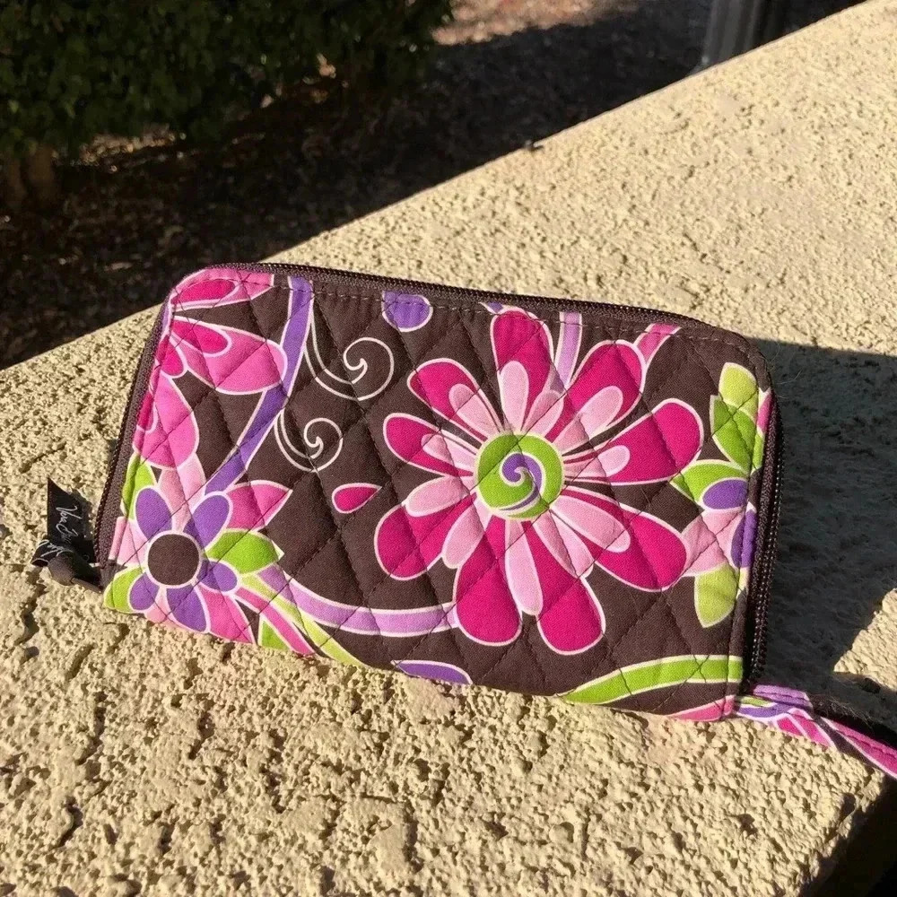Vera Bradley Wallet Wristlet NWOT